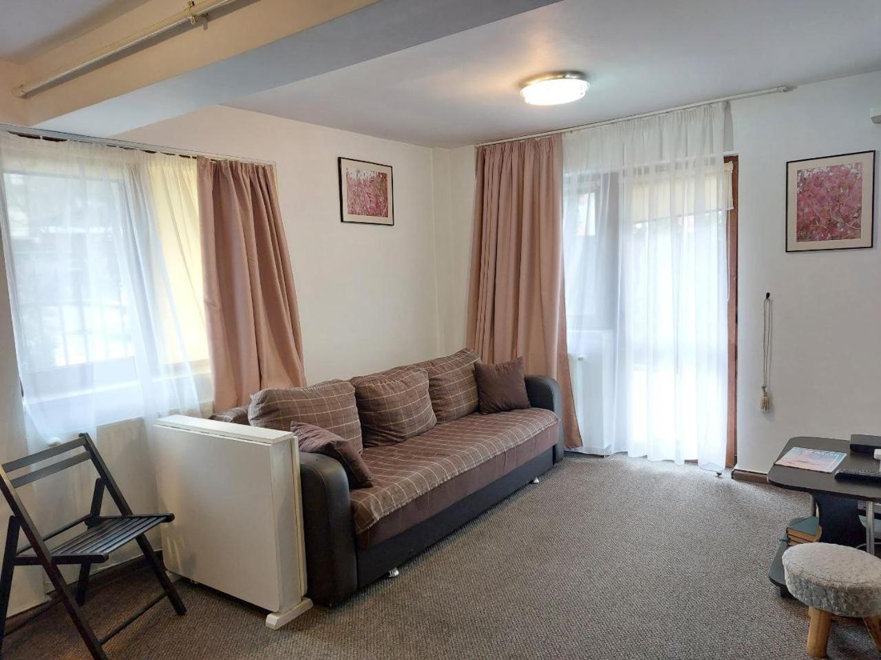 Vila Foc Alb Apartamente-Buşteni Zewnętrze zdjęcie